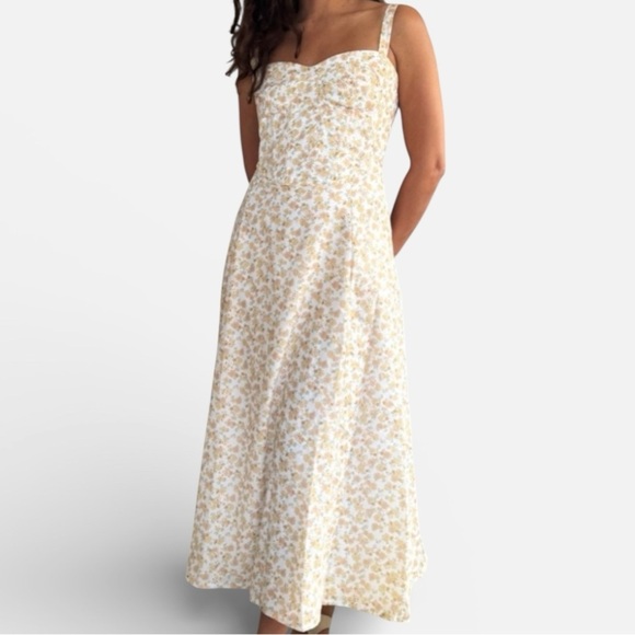 Moon River Dresses & Skirts - Moon River Cream Yellow Floral Print Lace Corset Midi Dress Small Brunch Girly